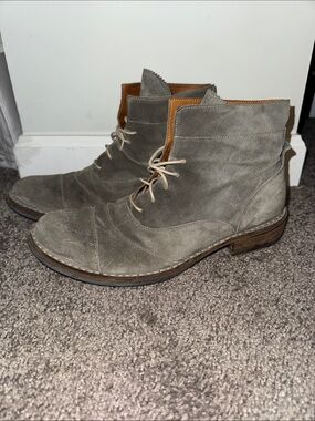 Fiorentini + Baker Gray Suede Chukka Lace-Up Boots